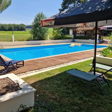 Apartment Domaine De La Tour De Peres Ayguetinte