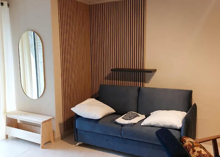 Domaine De La Tour De Peres *