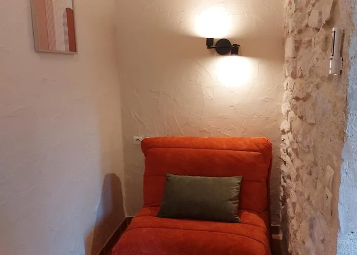 شقة Domaine De La Tour De Peres *